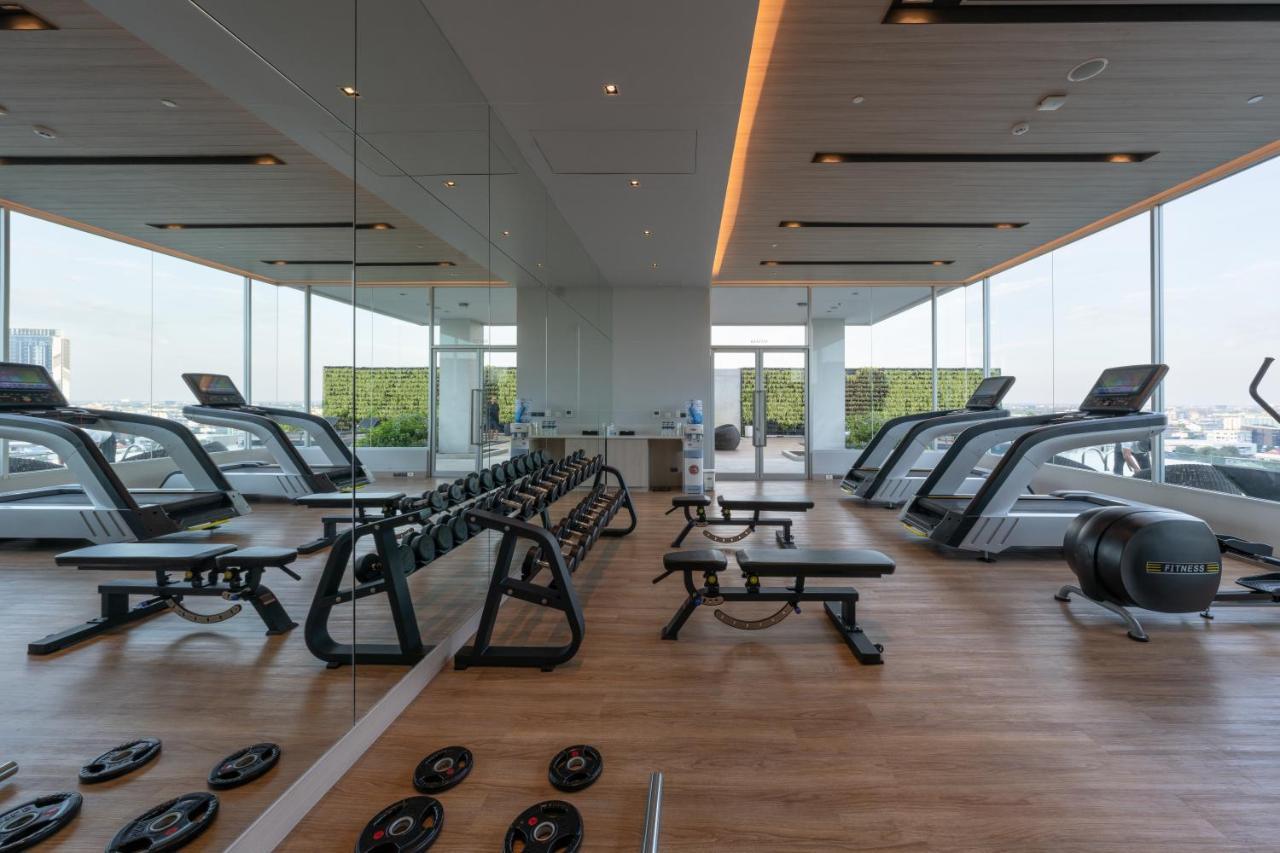 Centre Point Hotel Terminal21 Korat Nakhonratchasima Exteriér fotografie The gym at the 101 Tower